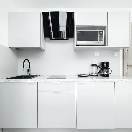 Jasne I Stylowe Z Balkonem W Kolobrzegu Blisko Plazy By Renters * 코워브제크
