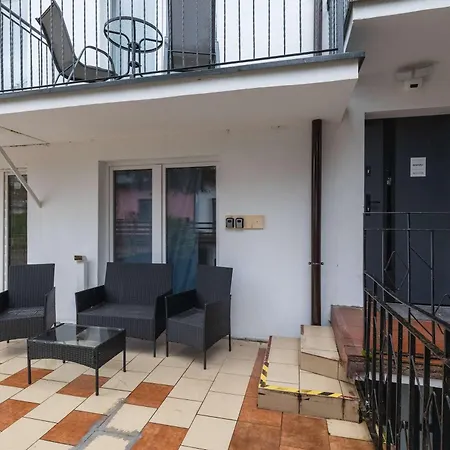 Jasne I Stylowe Z Balkonem W Kolobrzegu Blisko Plazy By Renters Apartman